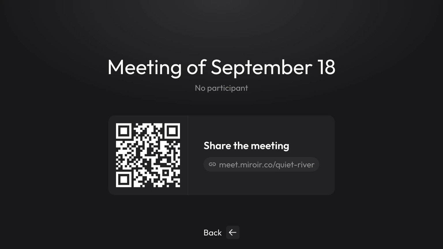 Écran de monitoring affichant le QR code et le lien de connexion de la visioconférence